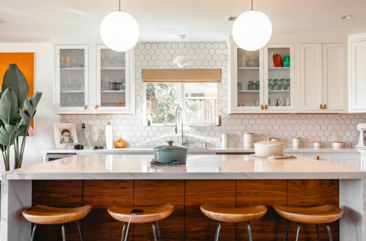 The kitchen before renovation